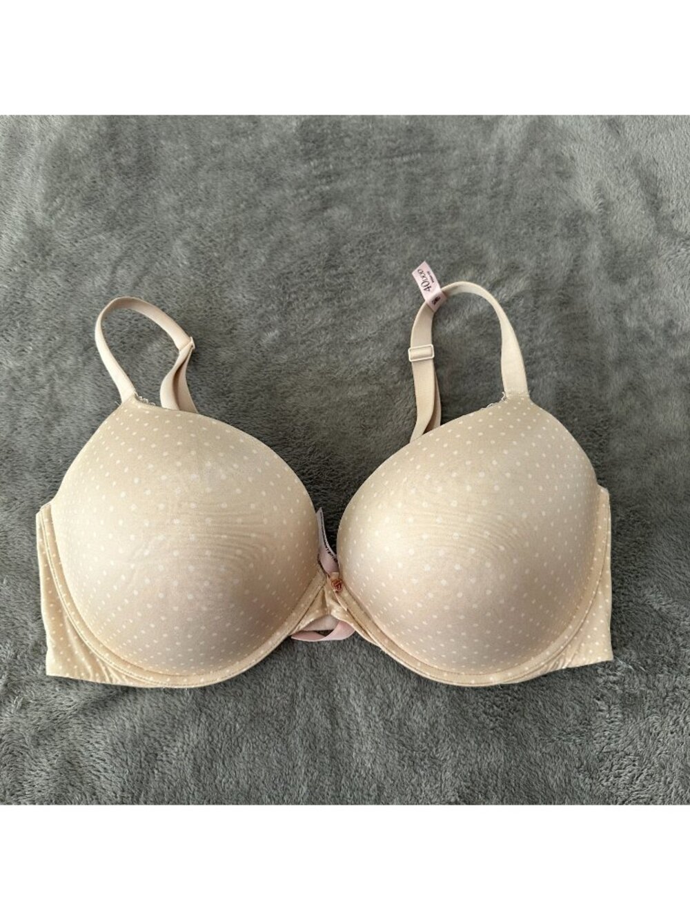 Victoria's Secret Body By Victoria Push Up Underwire Bra 40DDD 40F Polka Dot